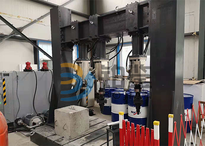 1586922222131182.jpg 槽道疲勞試驗機(jī)6.jpg